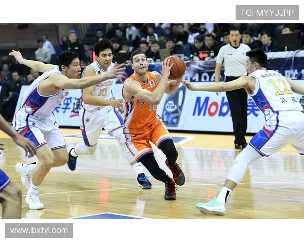 上海篮球队球员个人能力分析与表现评估的综合研究