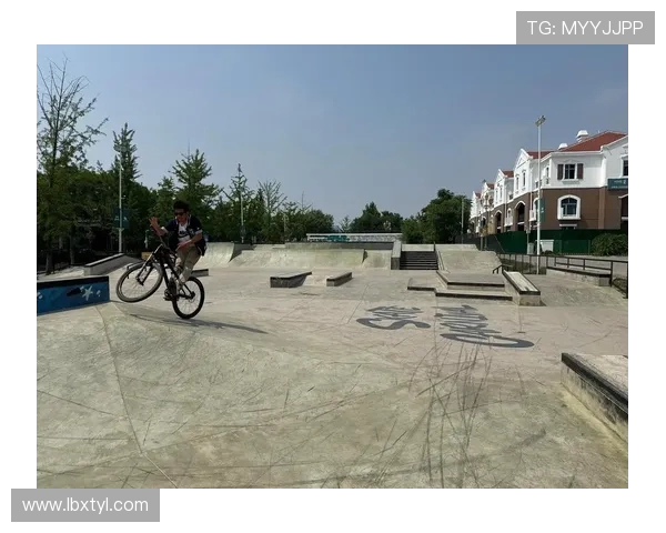 成都滑板精英赛战术分析:极限运动队的精彩表现与策略探讨