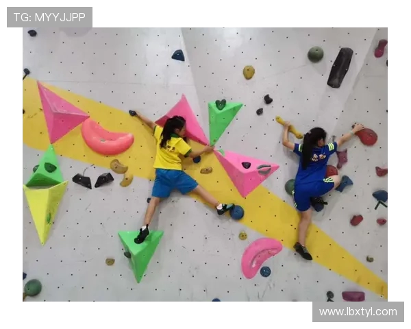 深圳攀岩队的训练节奏与表现分析及其对比研究 深圳攀岩队的训练节奏与表现分析及其对比研究