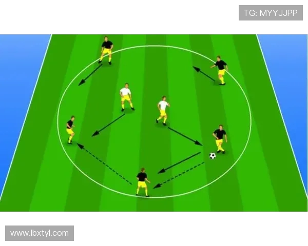 深圳足球队心理素质深度对比分析及其对比赛表现的影响探讨 深圳足球队心理素质深度对比分析及其对比赛表现的影响探讨