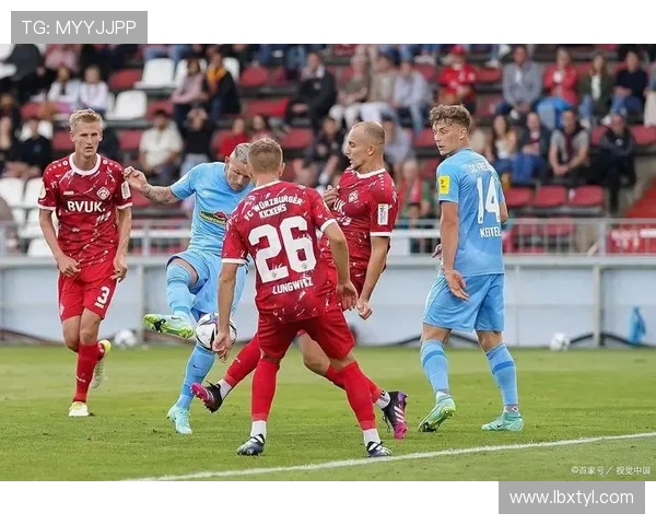 比勒菲尔德对阵汉堡的比赛结果分析与精彩瞬间回顾