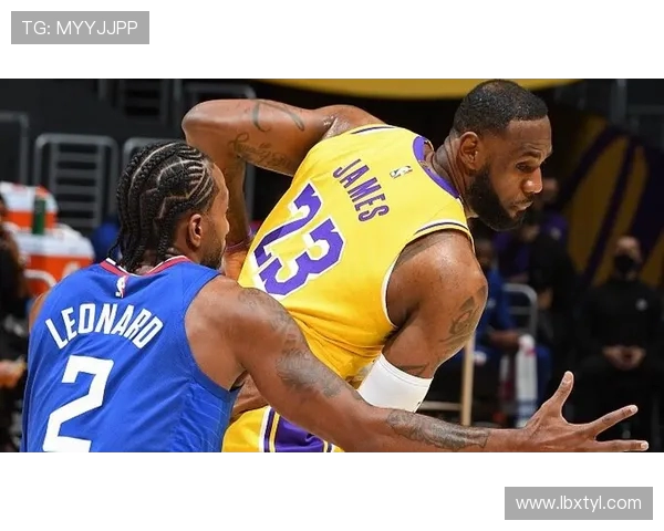 湖人快船揭幕赛精彩对决引爆新赛季篮球激情与期待 湖人快船揭幕赛精彩对决引爆新赛季篮球激情与期待