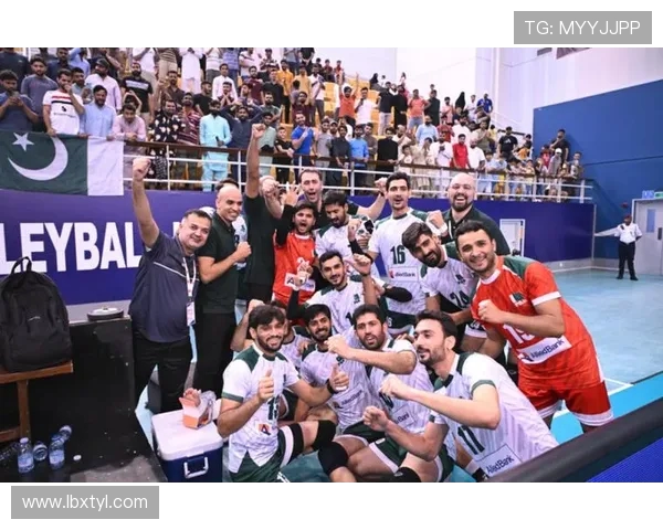 澳大利亚男排迎战卡塔尔队全力争胜展现实力与团队精神