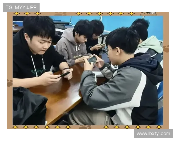 高校联赛点评：JDG团队协作展现出色默契与战术配合